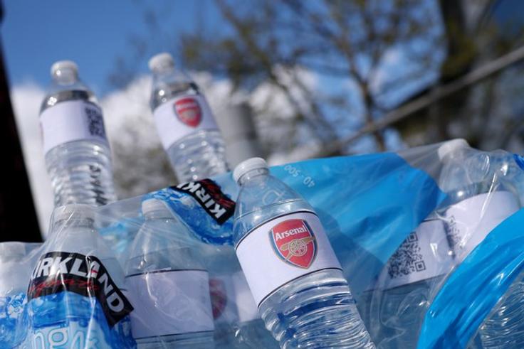 Viral moments from Arsenal-City clash as Arsenal-branded water bottles were sold at Etihad