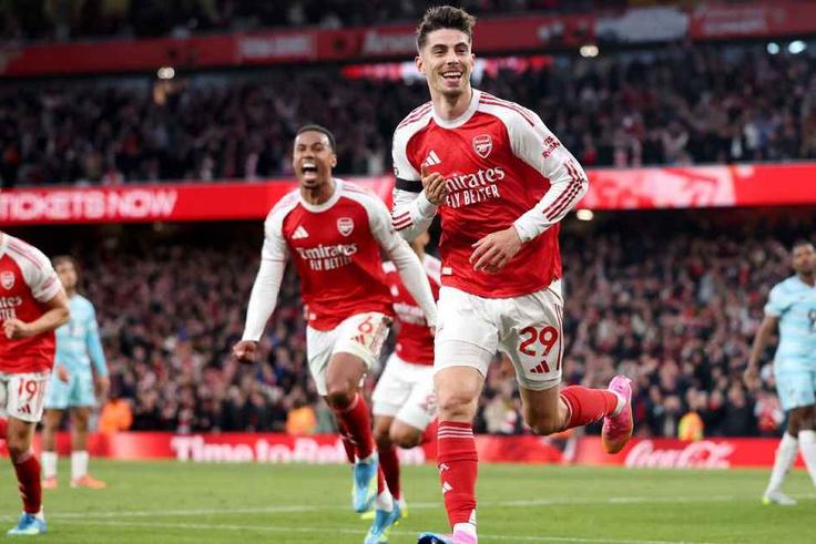 Arsenal win Premier League title for the first time in 22 years