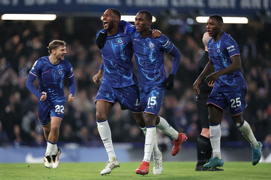 EPL: Chelsea defeat Wolves to reclaim a top-four spot