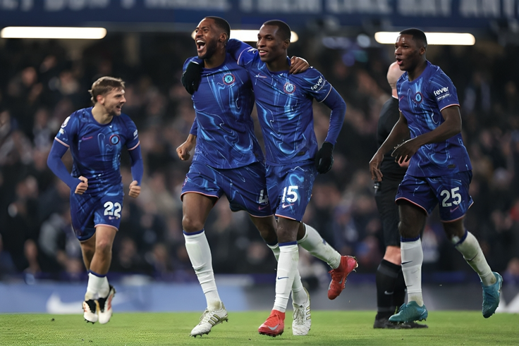 EPL: Chelsea defeat Wolves to reclaim top-four spot