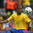 Ronaldinho and other footballers who came out of retirement to play again