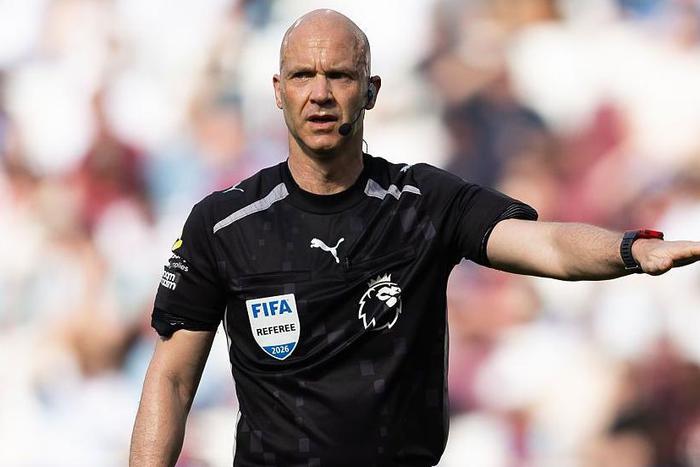 Anthony Taylor: Premier League referee announces retirement - BBC Sport