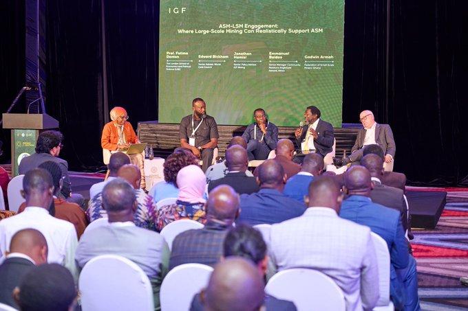 The session that examined how artisanal and small-scale miners could cooperate with large-scale mining companies
