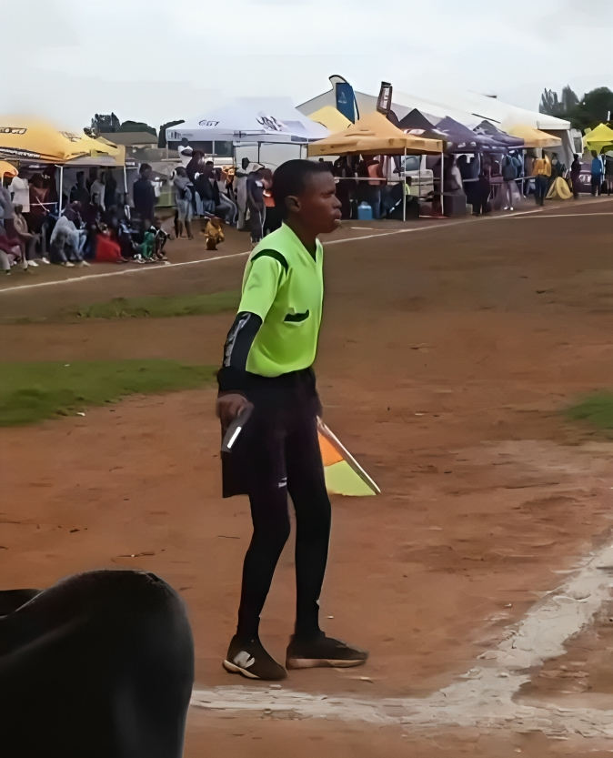 Linesman pulls gun in a fierce match in South Africa