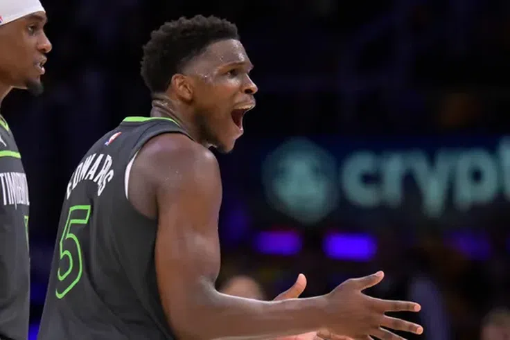 Basketball star fined for telling fan: My manhood is bigger than yours (Video)