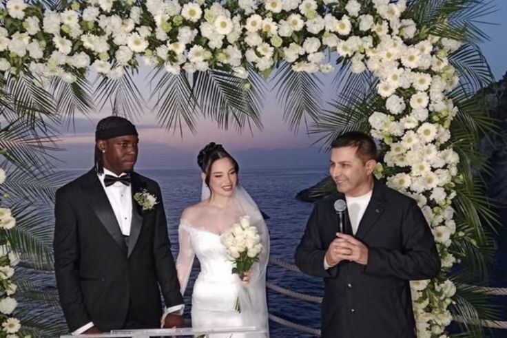 Black Stars goalkeeper Lawrence Ati-Zigi marries long-time partner [Video]