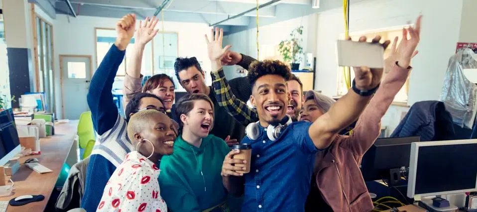 6 reasons why Gen Zs are moving away from the traditional 9-to-5 jobs