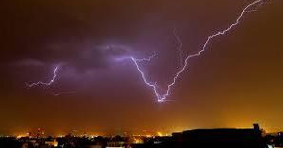 10 things you do in the rain that could get you struck by lightning