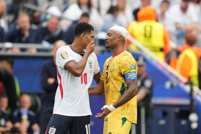 Jude Bellingham (England) and Jordan Ayew (Ghana) gestures during England and Ghana, Group L FIFA World Cup, WM, Weltmeisterschaft, Fussball 2026, Boston Stadium, Boston, USA on June 23, 2026. | Photo via IMAGO