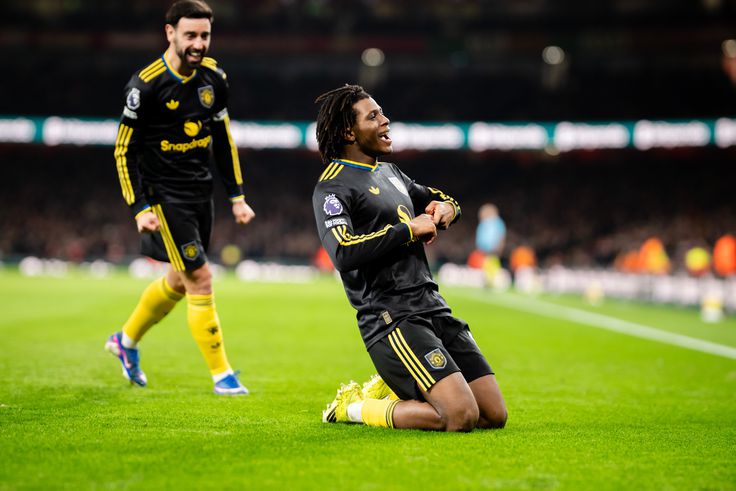 Manchester United shock Arsenal 3–2 in five-goal Premier League thriller