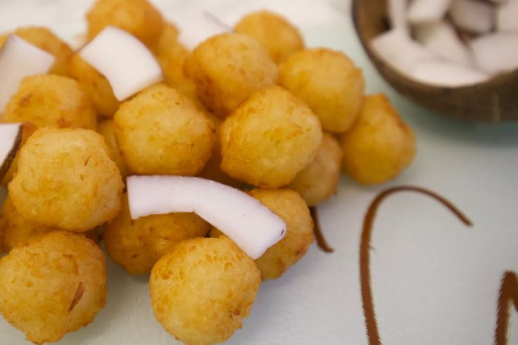 Here's the Best Way to Fry Cassava Dough (Agbeli Kaklo)