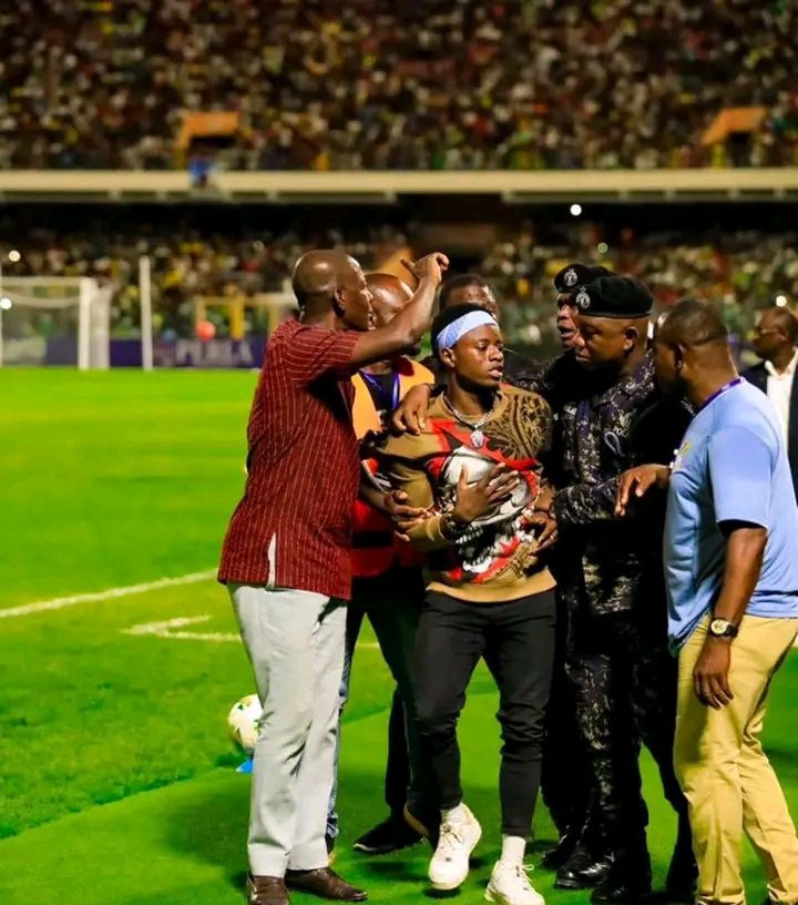 21-year-old pitch invader in Ghana-Chad match sentenced to 100 days imprisonment