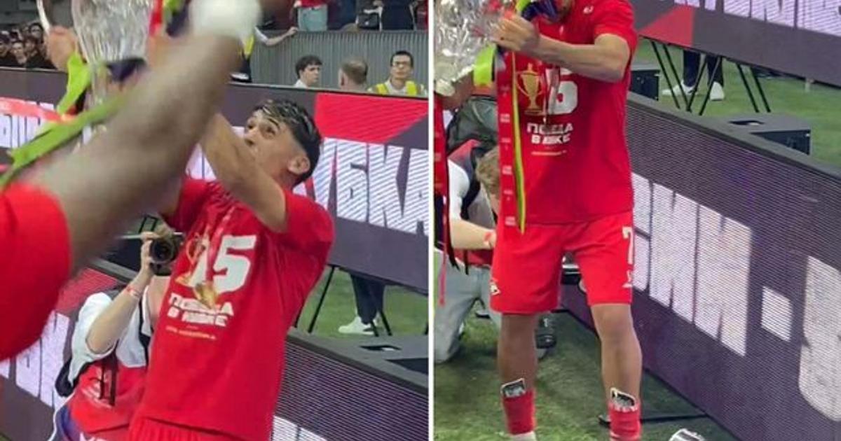 Spartak Moscow win Russian Cup, breaks trophy into pieces during celebrations [Video]