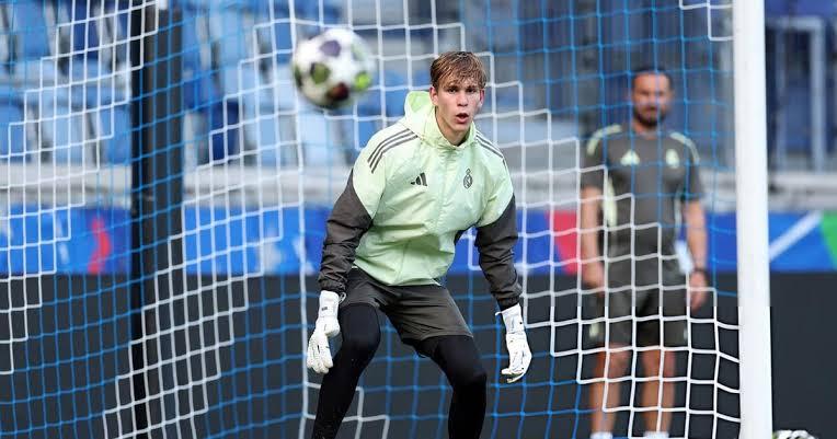 19-year-old Ukrainian goalkeeper Illia Voloshyn
