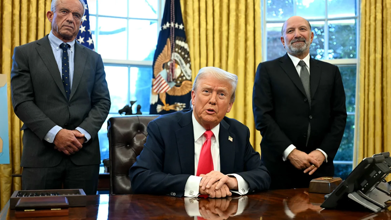 Donald Trump, US Secretary of Health and Human Services Robert F. Kennedy Jr. (L) and US Secretary of Commerce nominee Howard Lutnick (R), at the Oval Office of the White House in Washington, DC on February 25, 2025. Jim Watson/AFP/Getty Images