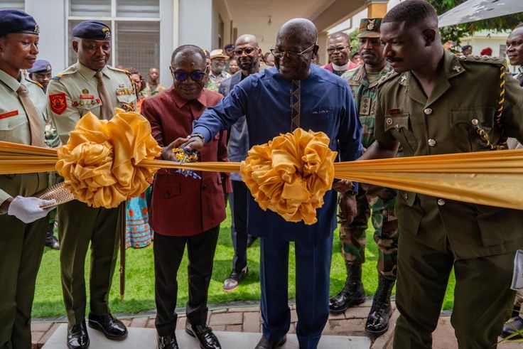 Sir Samuel Jonah commissions Ababio Serebour building for Ghana Armed Forces pay regiment