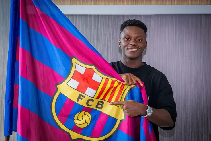 Ghanaian youngster Abdul Aziz Issah has completed a permanent transfer to Barça Atlètic