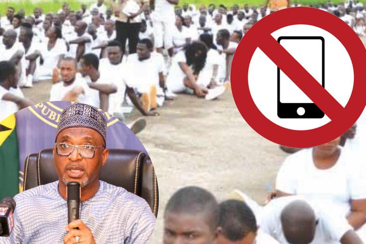 10 newly-recruited security officers sacked over possession of phones