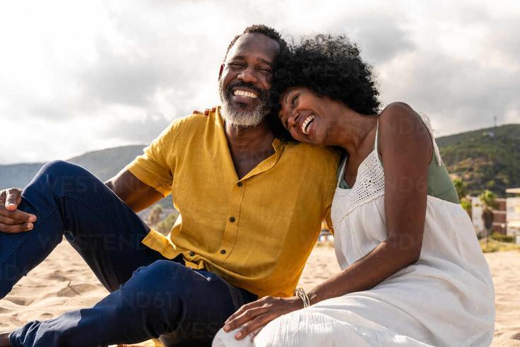 5 things men do that women secretly love (but will never admit)