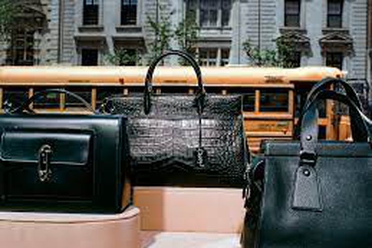 5 simple bags every woman should own