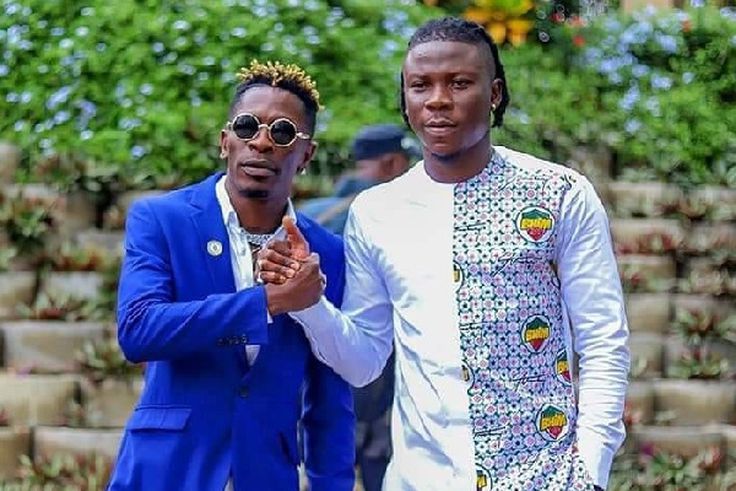 'What a nincompoop' - Stonebwoy slams Shatta Wale on social media amid renewed clash