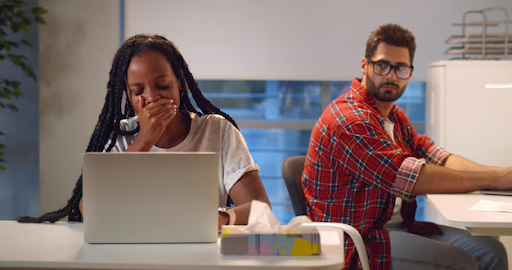 workplace-romance-disadvantages