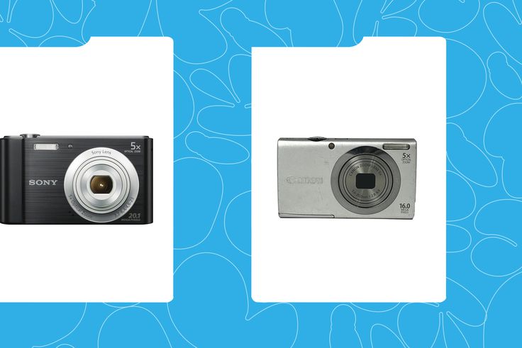 Old-School Digital Cameras Are Trending Again, This Is Your Sign To Buy One