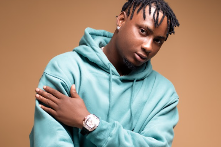 YOKINTO captures the magic of love & nightlife in new single 'OGOGORO'