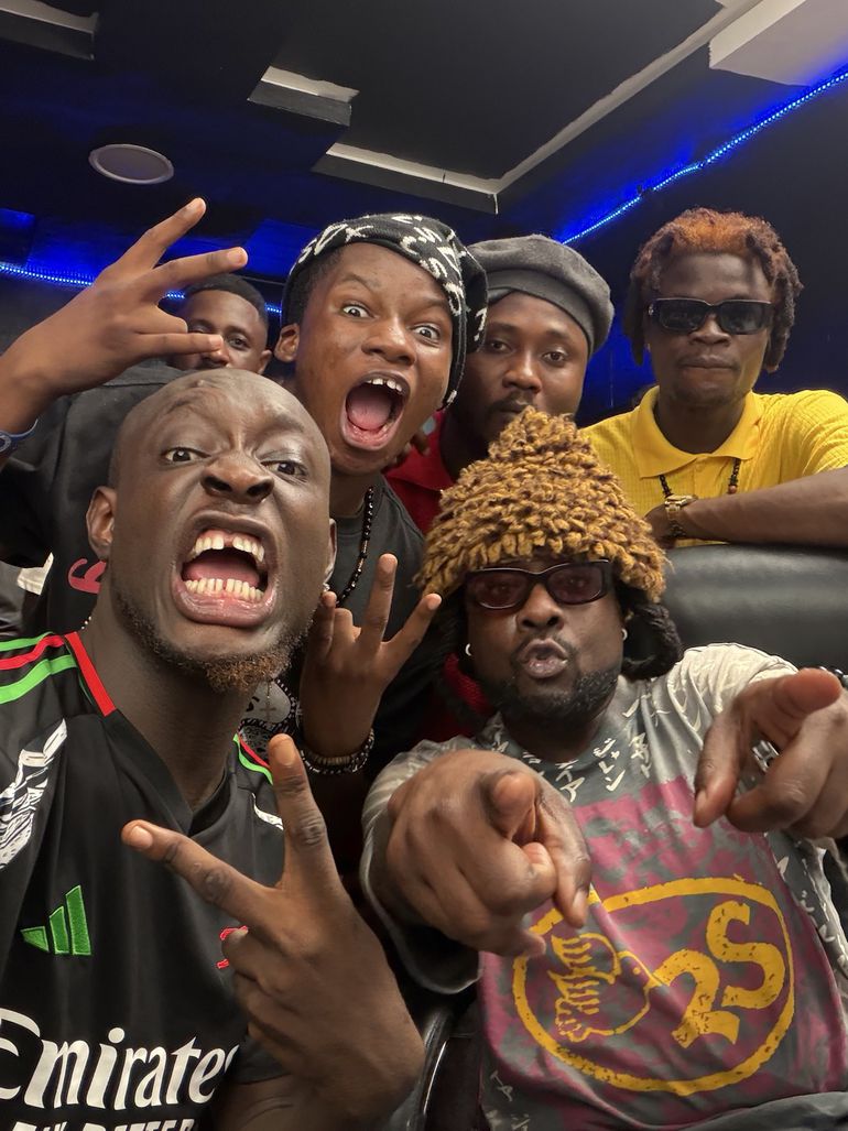 Carter Efe x Wale on Twitch