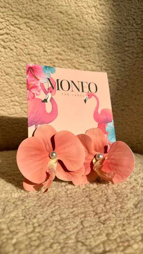 peachy-pink-flower-shoe-clips