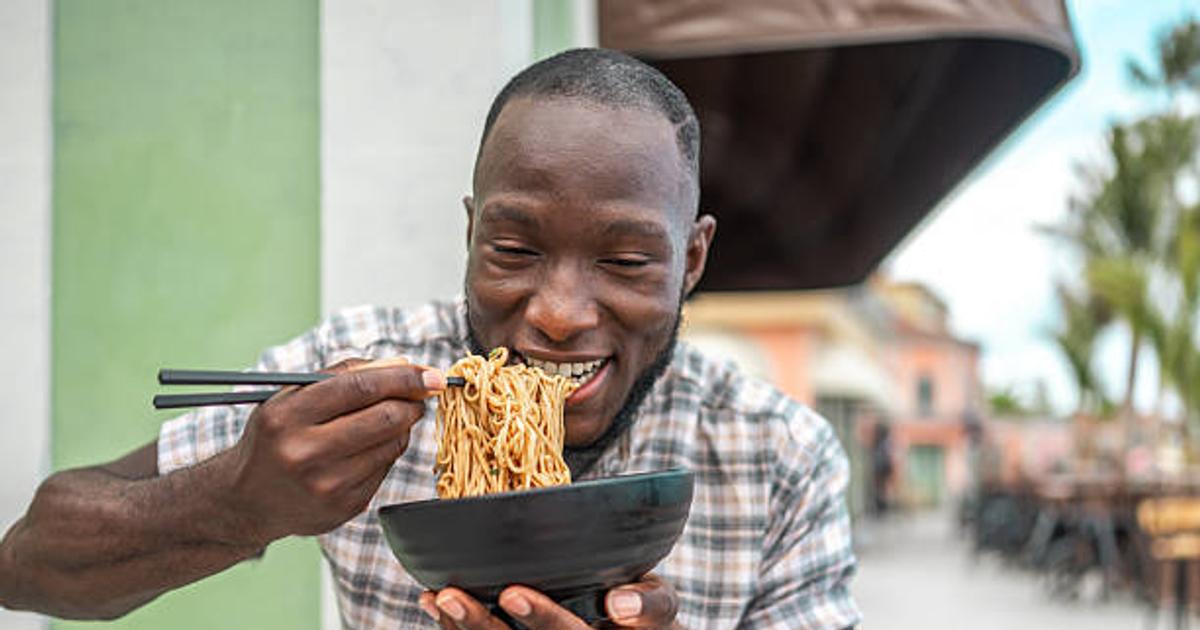 Nutrition Experts Warn: Regular Instant Noodle Consumption Poses Health Risks