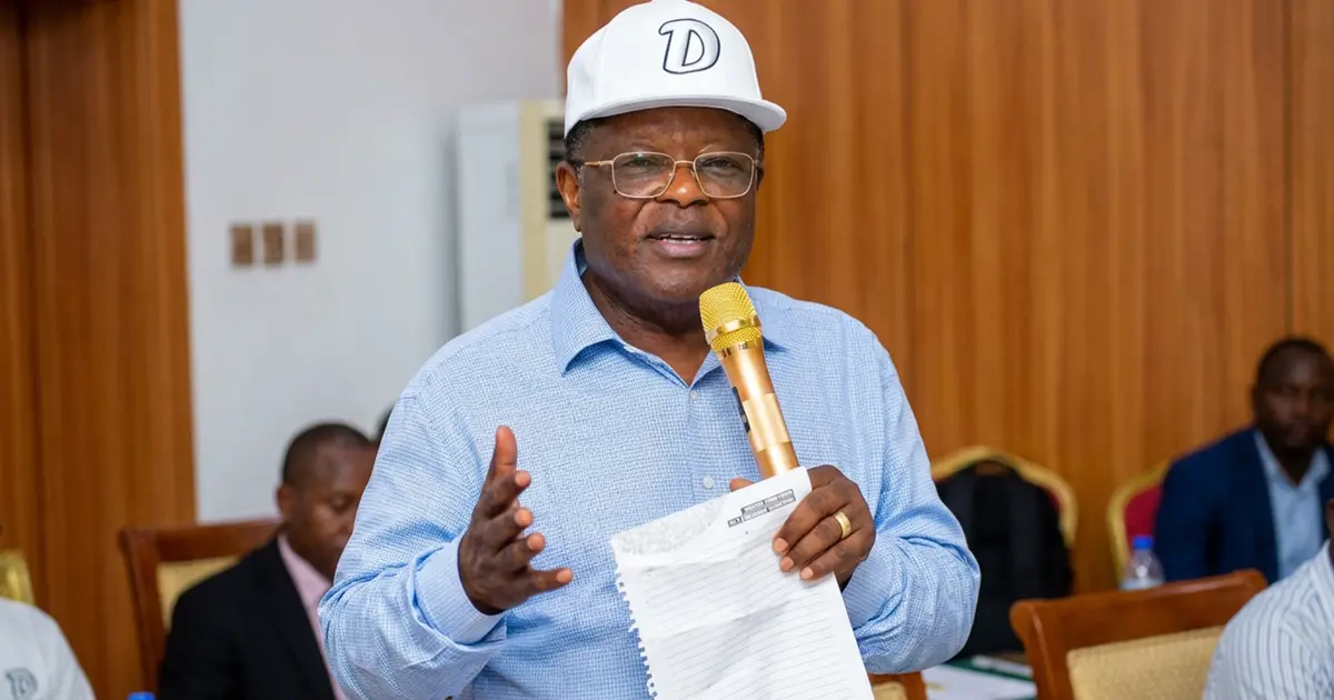 “Stop insulting President Tinubu, insecurity did not start under his administration” - Minister of works, David Umahi says