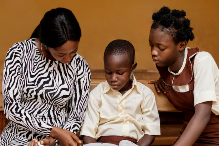 How to teach your native language to your children without compromising your schedule