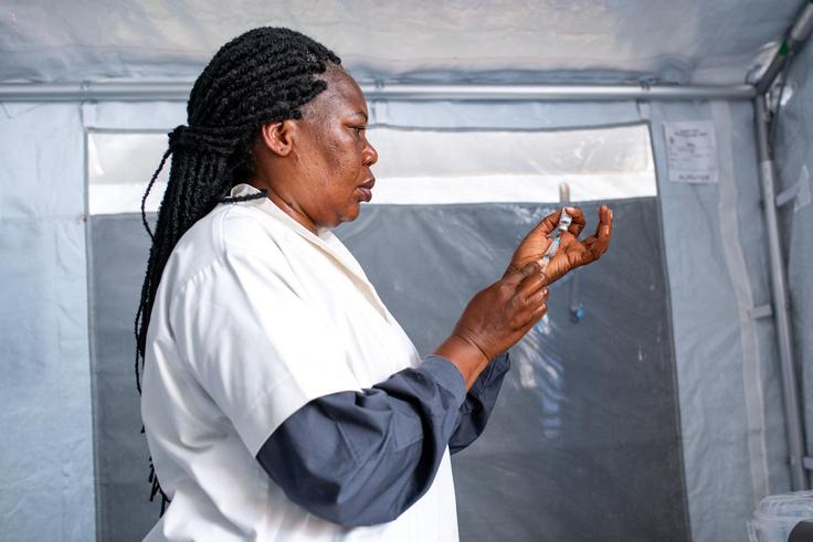 Kenya confirms first Ebola death after traveller returned from DR Congo
