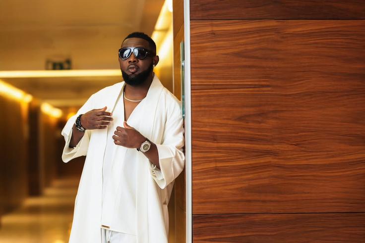 AY Makun weighs in on 2Baba’s public apology