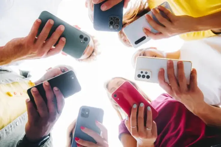 10 better things to do instead of always being on your phone