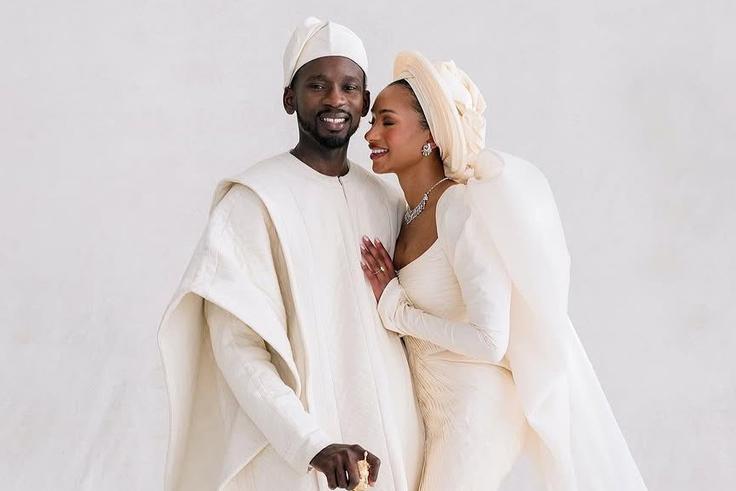 Do Nigerian women have to change their surname after marriage?