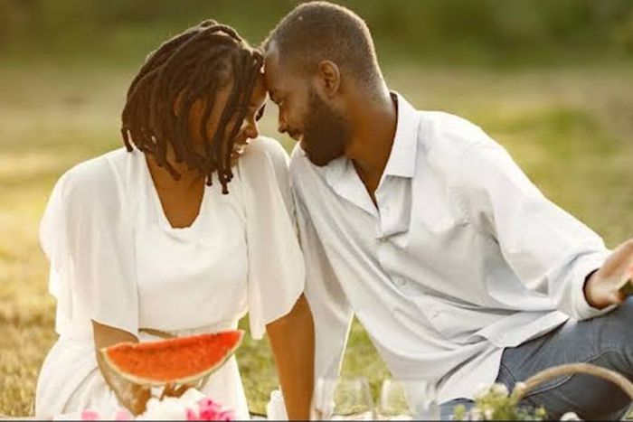 Dinner on a budget - how to make your first date bang without breaking the Bank