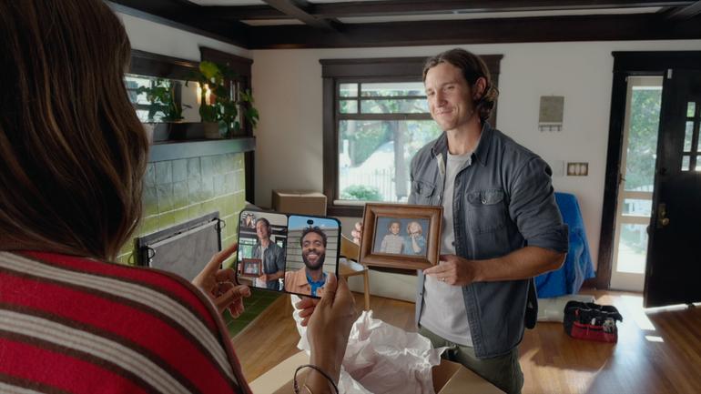 Dual Capture in FaceTime shares front and rear camera feeds simultaneously, and Duo FaceTime lets someone join the conversation using the outer display and camera. [APPLE]
