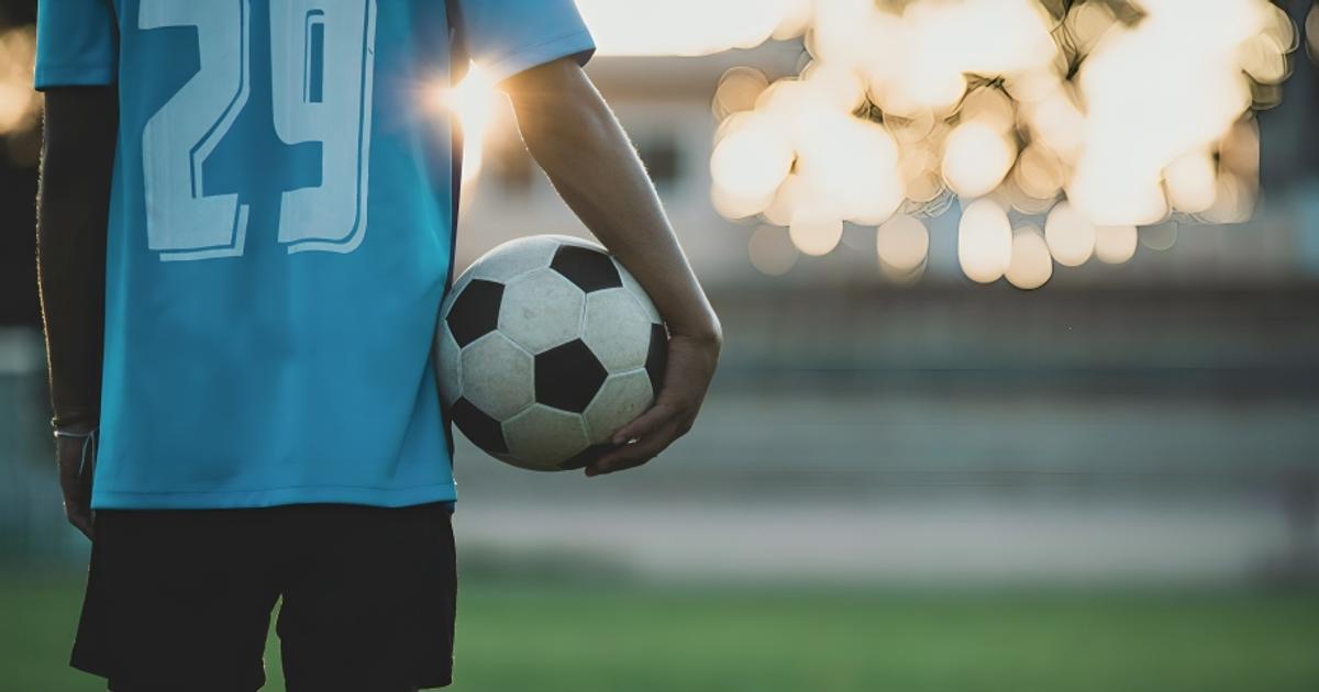 How Football Tactics Have Evolved Over Time: From 1-2-7 to AI-Driven Systems