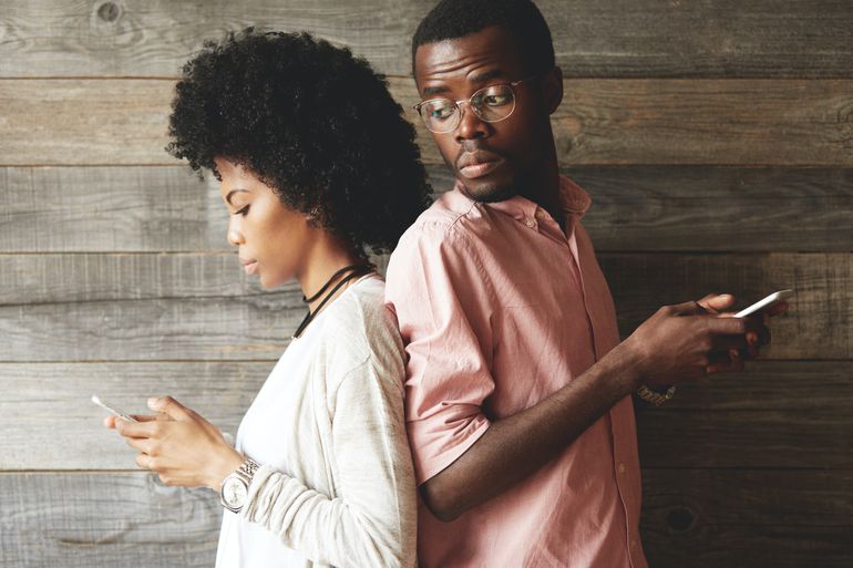 romantic-red-flags-in-a-relationship