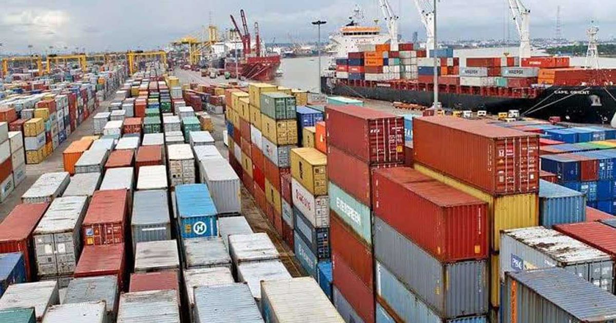 Good news for Nigerians as the Federal Government cuts tariffs on food items and vehicles