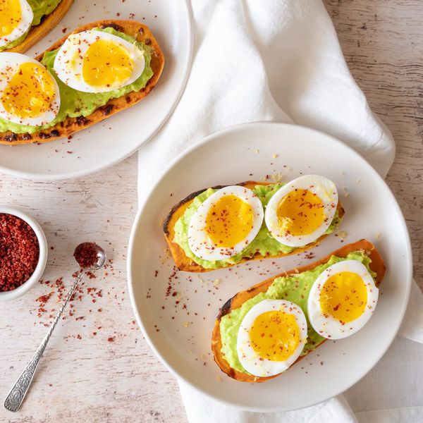 boiled-eggs-with-avocado-and-sweet-potato