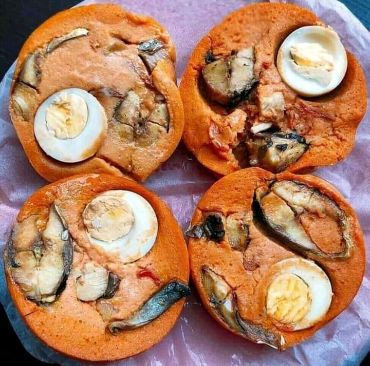 moi-moi-with-egg-and-fish