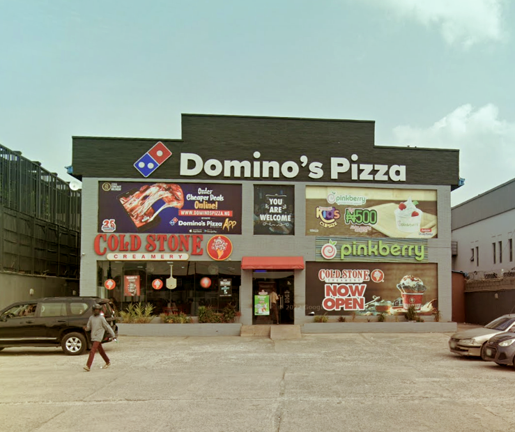 Exterior view of the Domino’s Pizza, Cold Stone Creamery, and Pinkberry outlet on Admiralty Way, Lekki Phase 1, Lagos.