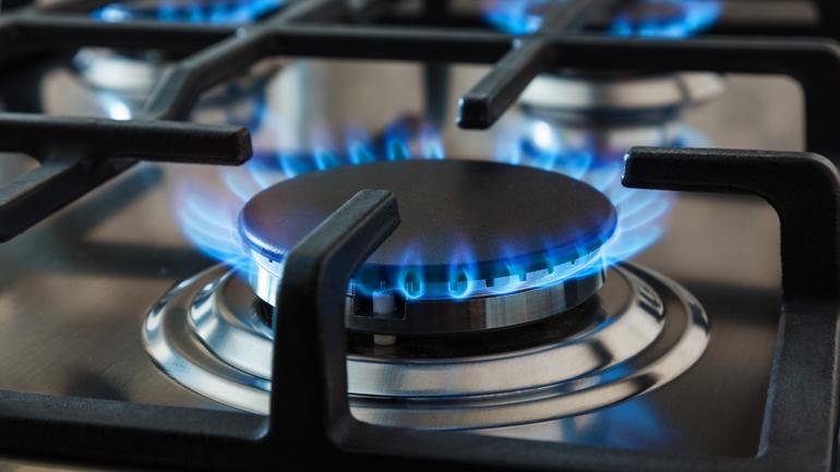 A clean blue flame and burner hygiene are valid ways to make your cooking gas last longer as retail prices hit ₦1,500/kg.