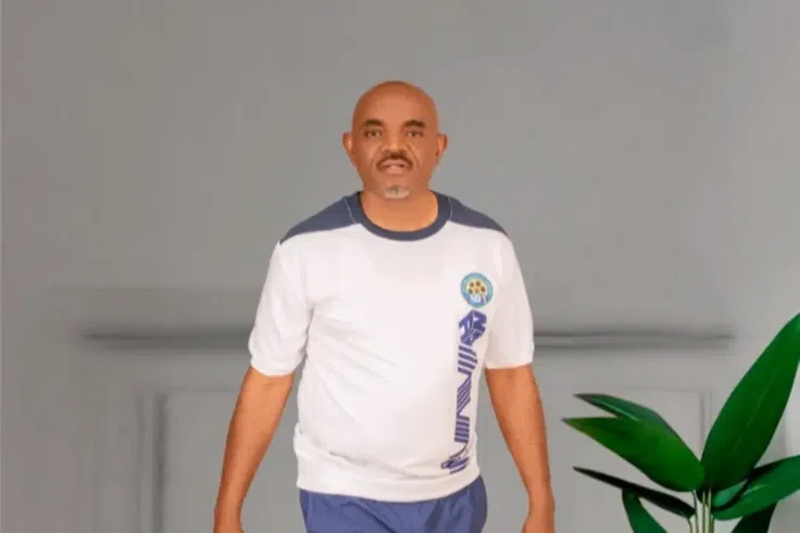 Emeka Rollas shares story of a 19-year-old glass shard that mysteriously dislodged from his head