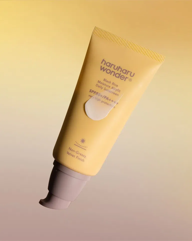 HaruHaru Wonder Black Rice Moisture Airyfit Sunscreen SPF 50+