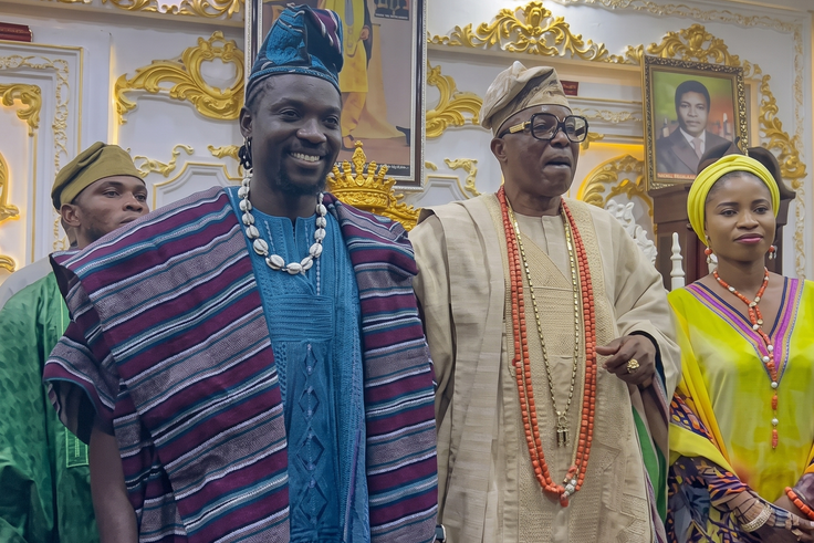 'For what exactly?' Nigerians express mixed reaction as VeryDarkMan is honored with 'Atayese One of Nigeria' title by Oluwo of Iwo