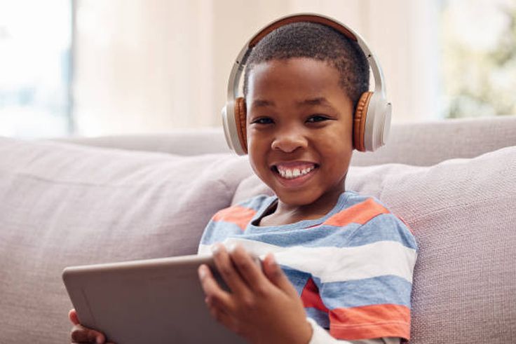 7 Effective ways to wean your child off phones and iPads